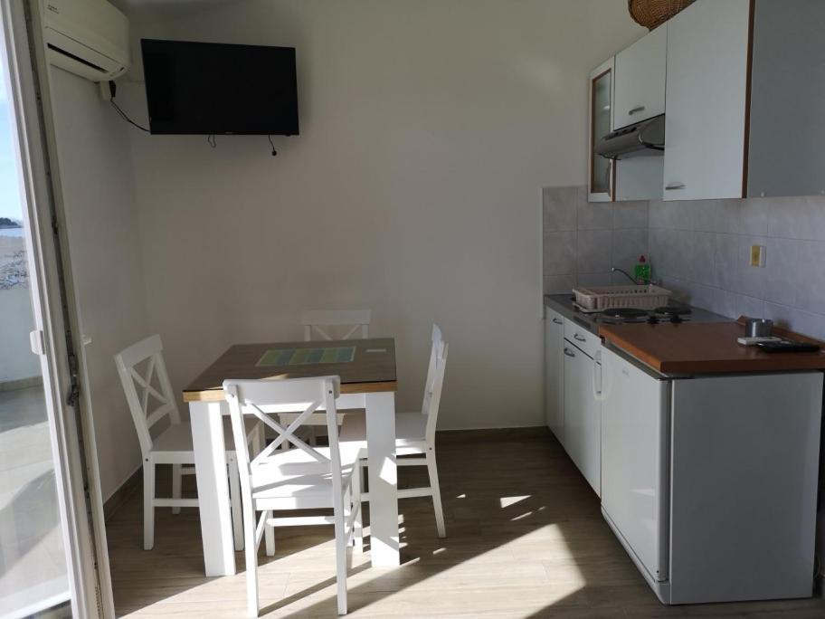 Apartments Martin Primosten Luaran gambar